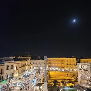https://piazza-salento.lecce-hotels.com