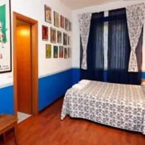 https://xyrome-guest-house.it-romehotels.com